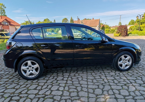 Opel Astra cena 14200 przebieg: 215000, rok produkcji 2007 z Radłów małe 92